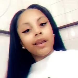 Meet your Posher, Lisey